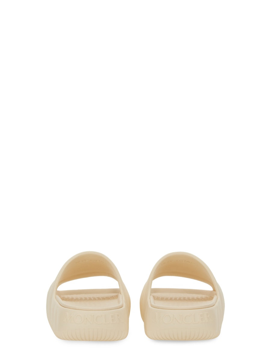 SLIDE SANDAL