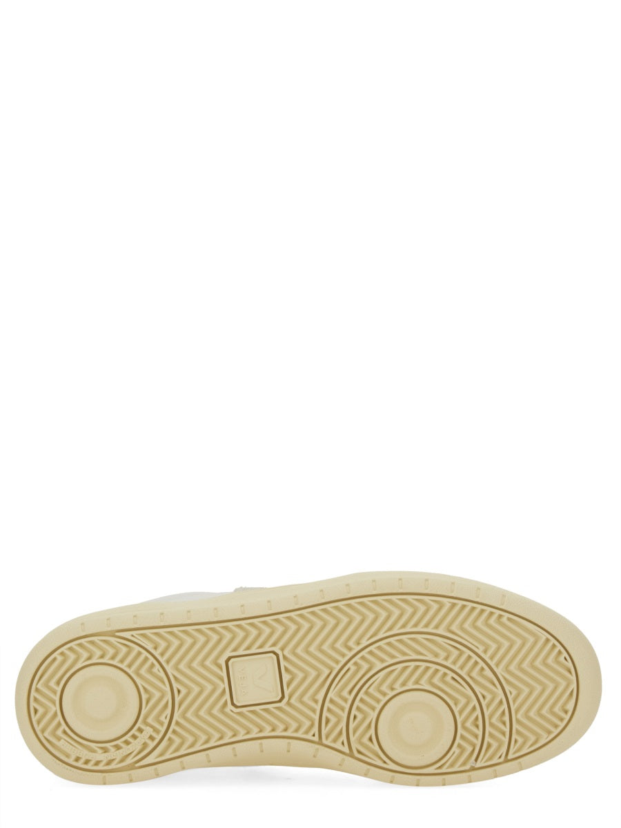 SNEAKER "V-82"