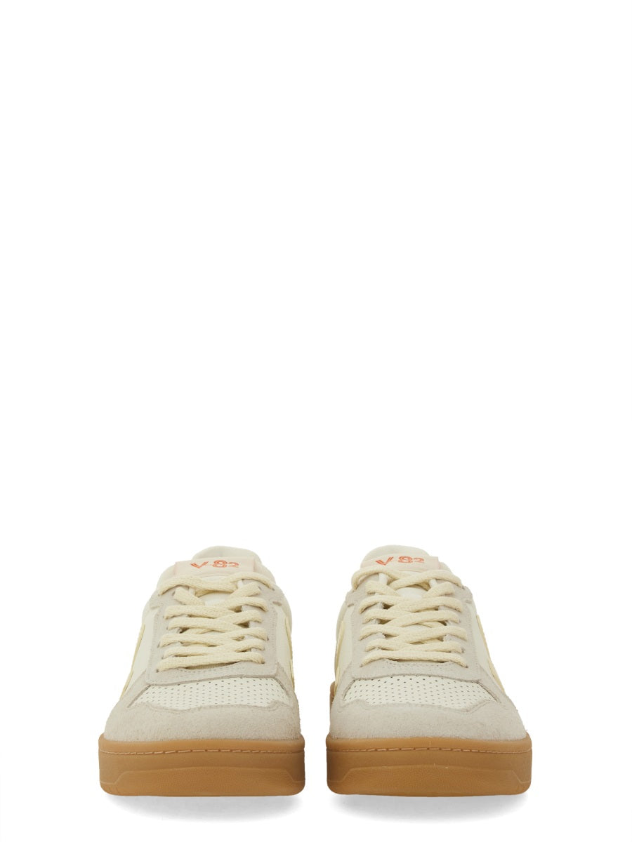 SNEAKER "V-82"