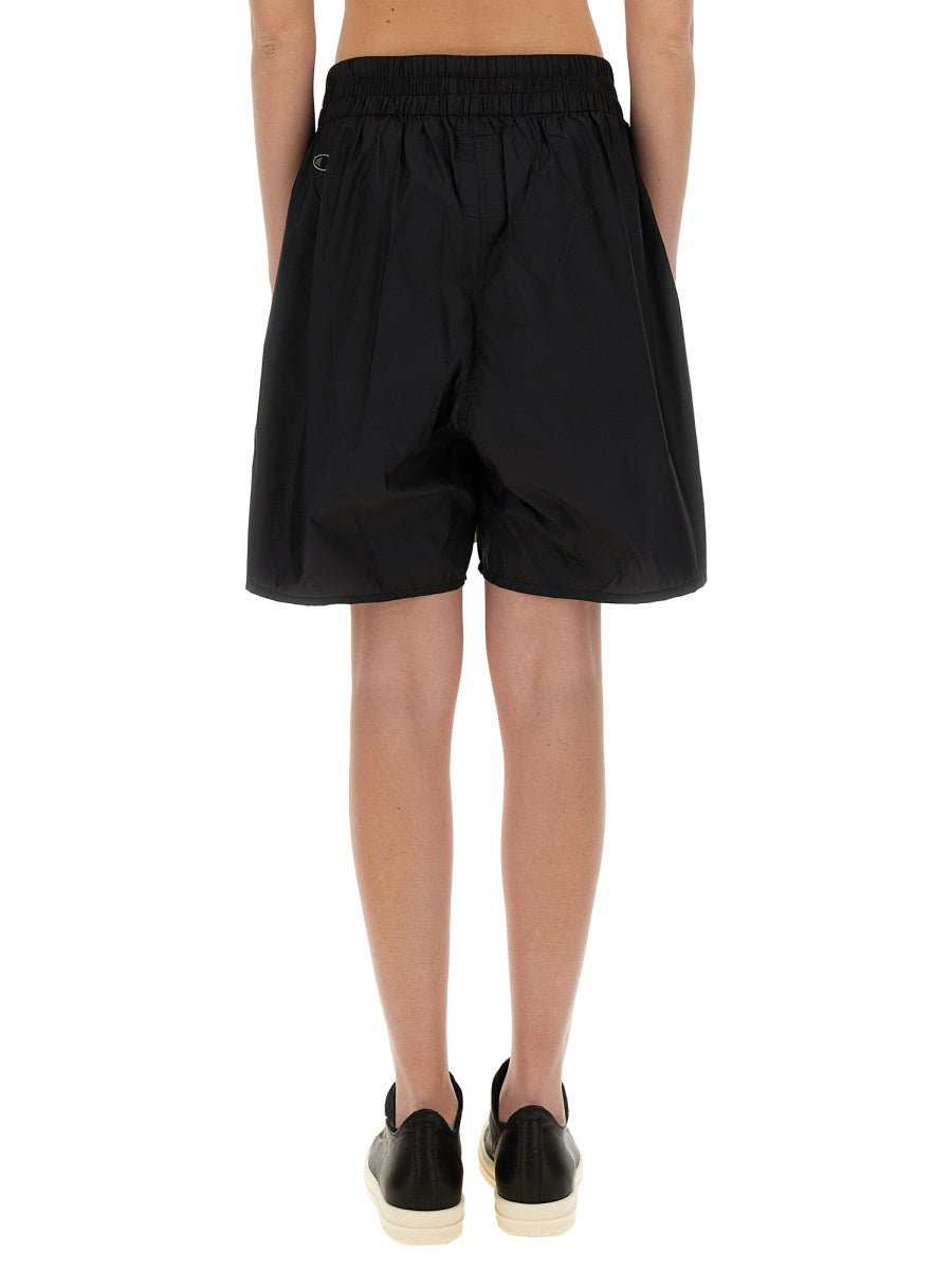 SHORTS WITH LOGO