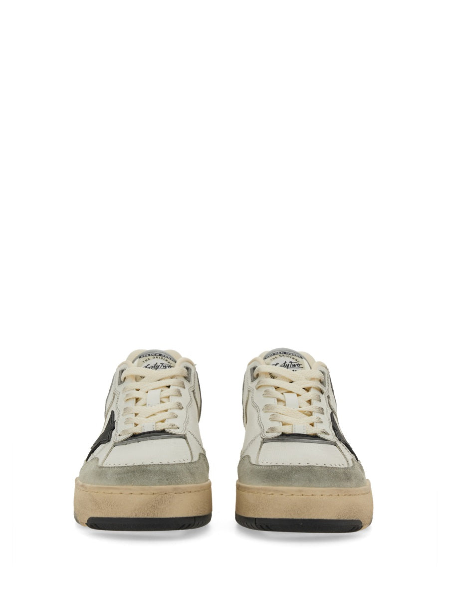 "FORTY2" SNEAKER