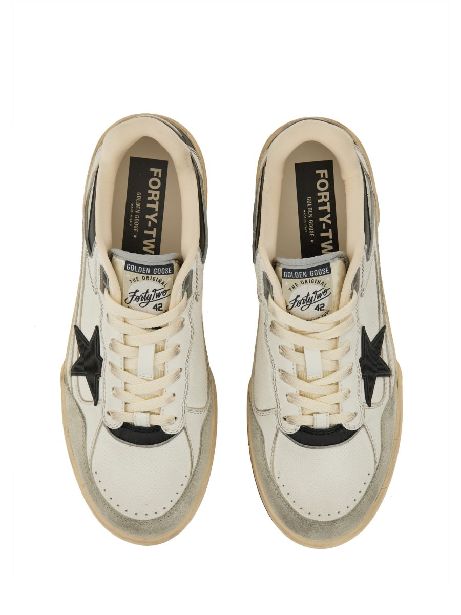 "FORTY2" SNEAKER