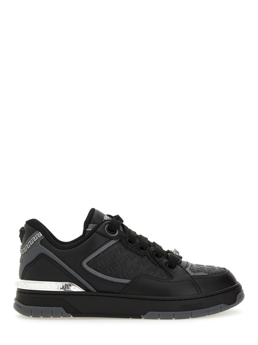 SNEAKER WITH GREEK