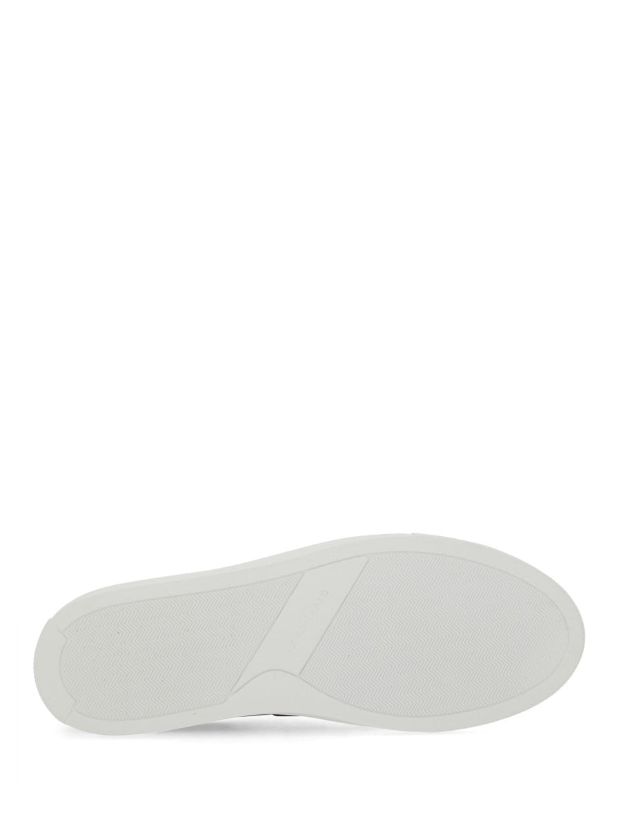 LOW TOP SNEAKER WITH LOGO