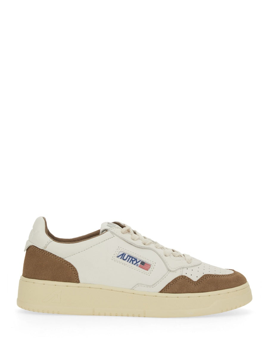 MEDALIST LOW SNEAKER