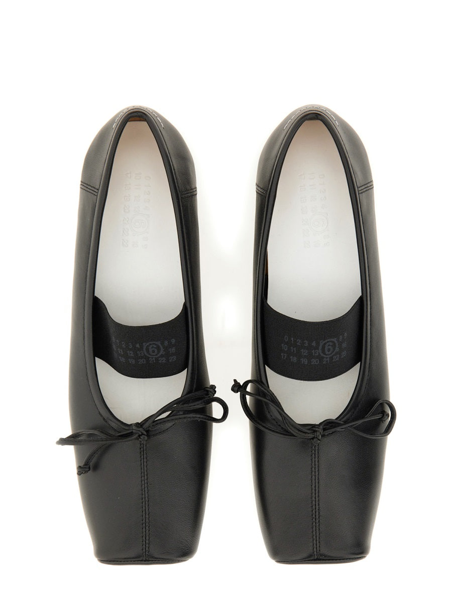 LEATHER BALLERINA