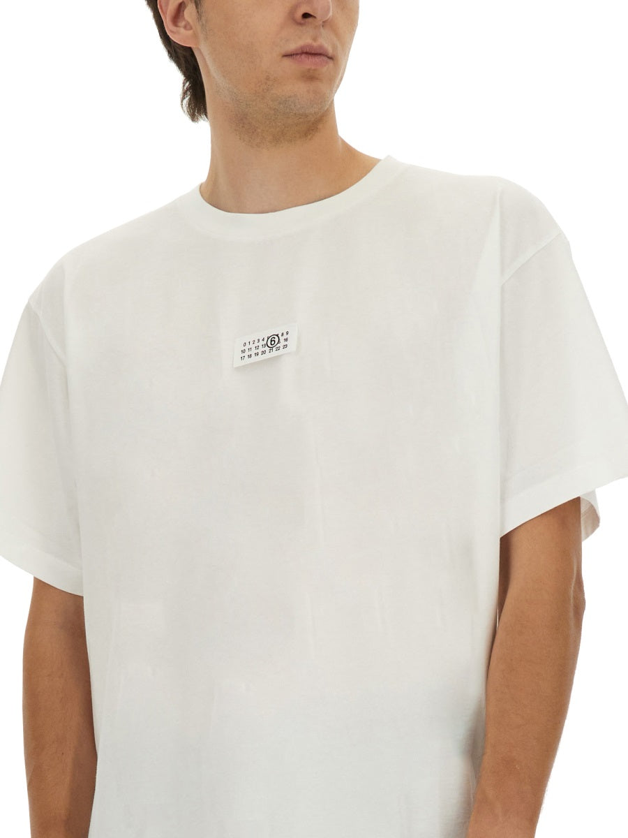 T-SHIRT WITH LOGO