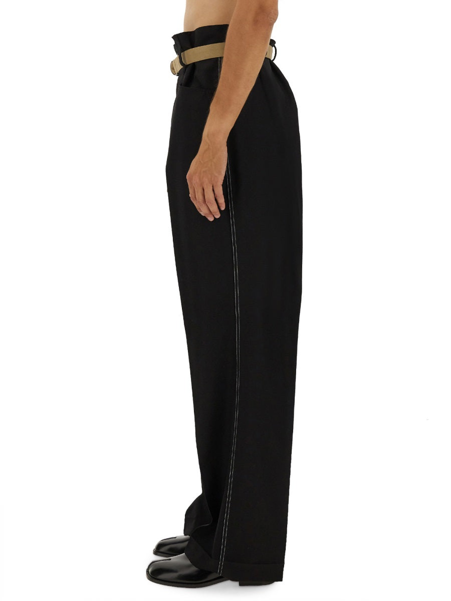 PANTS WITH PLEATS AND BELT