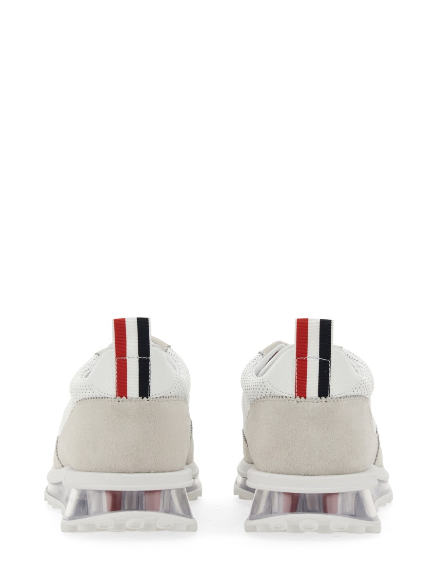 TECH RUNNER SNEAKER