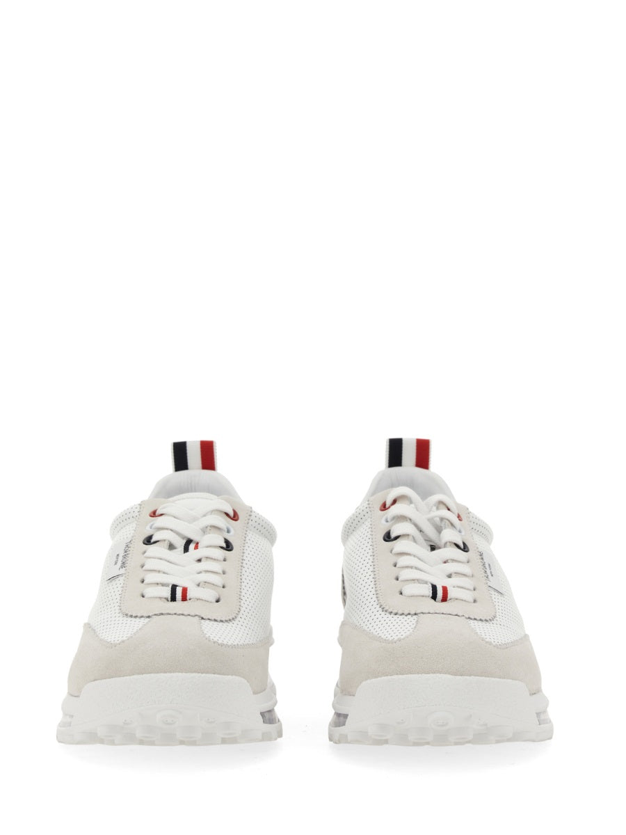 TECH RUNNER SNEAKER