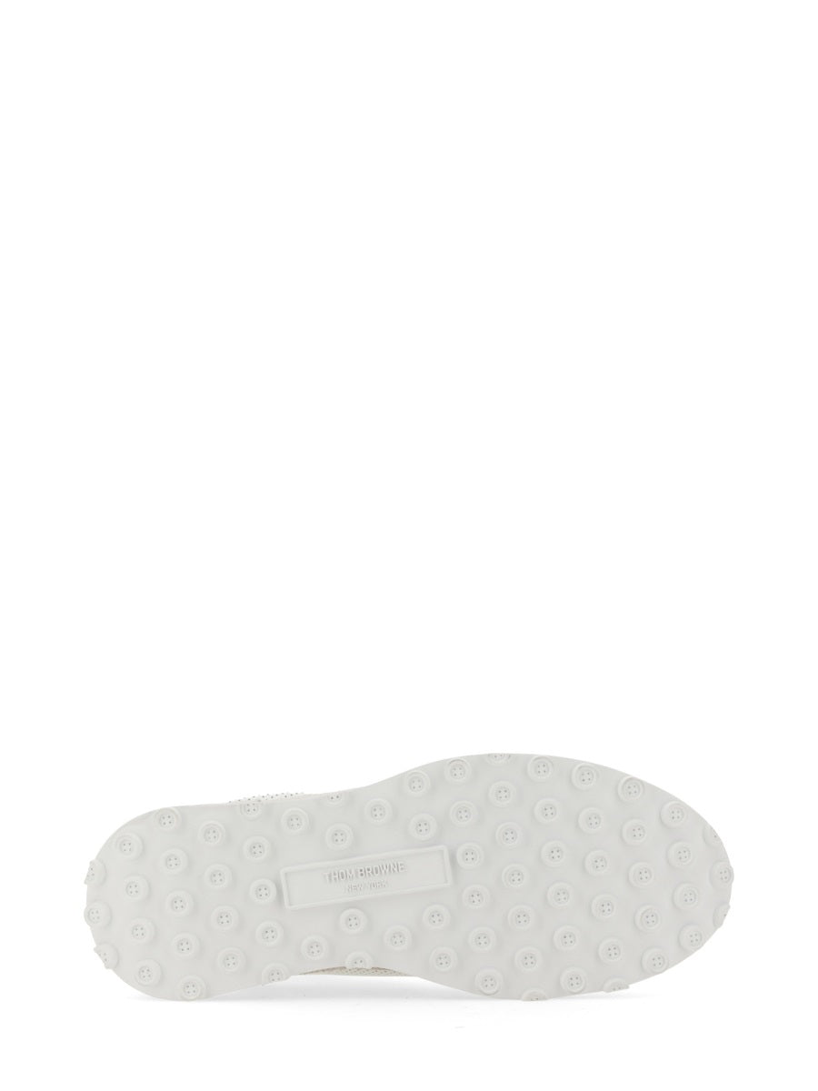 TECH RUNNER SNEAKER