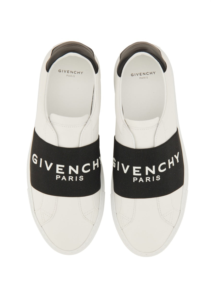 "URBAN STREET" SNEAKER
