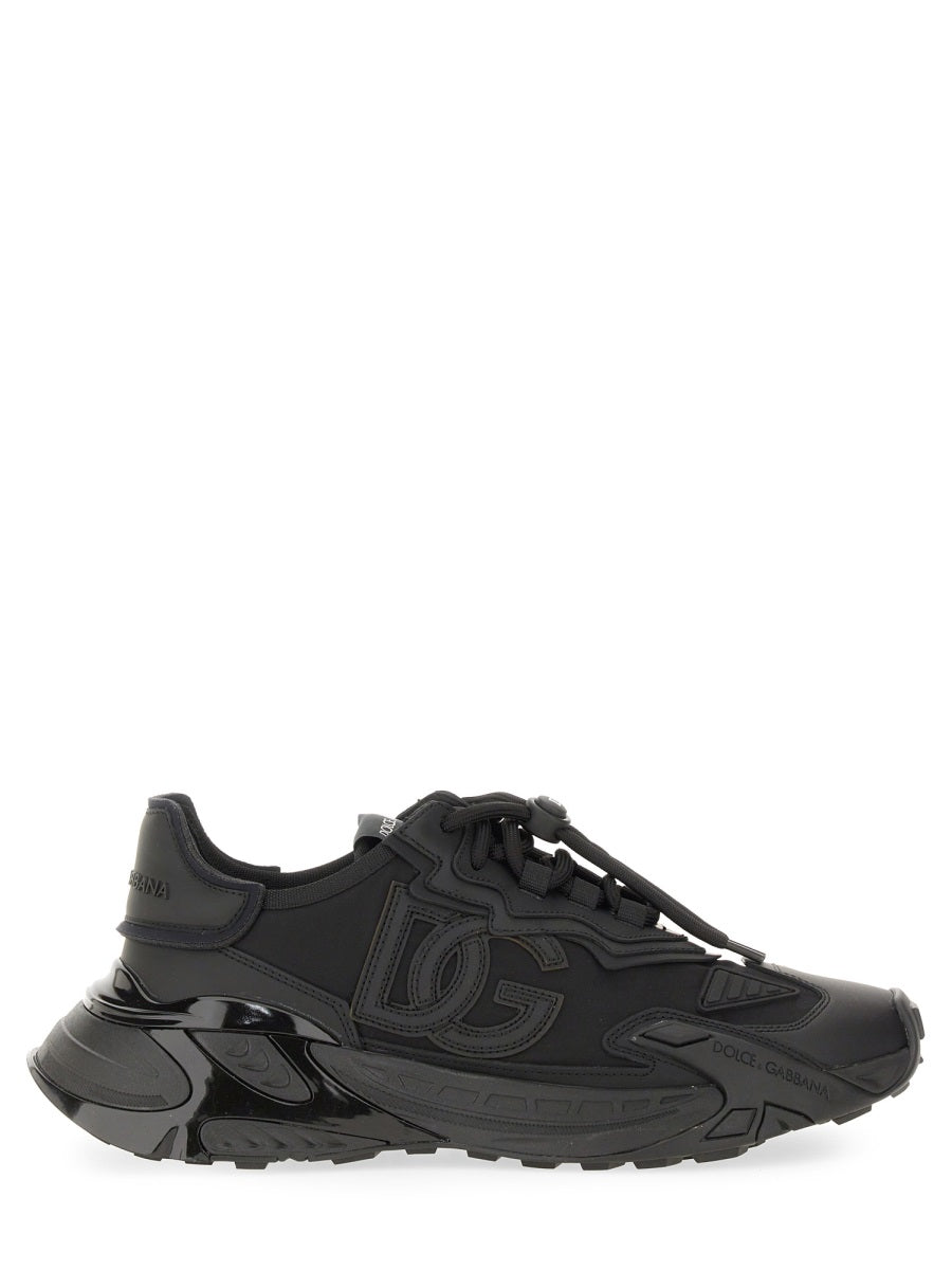 "DAY FASTER" SNEAKER