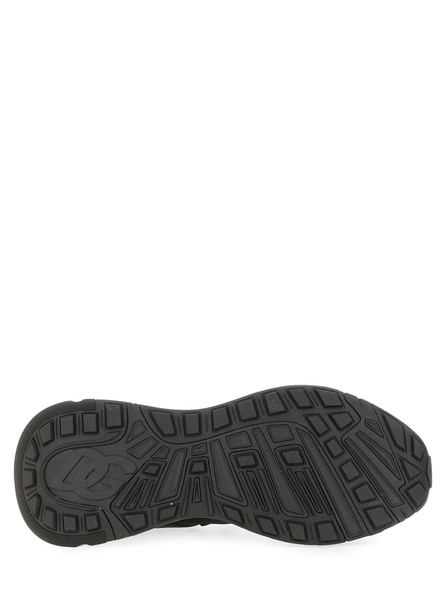 "DAY FASTER" SNEAKER