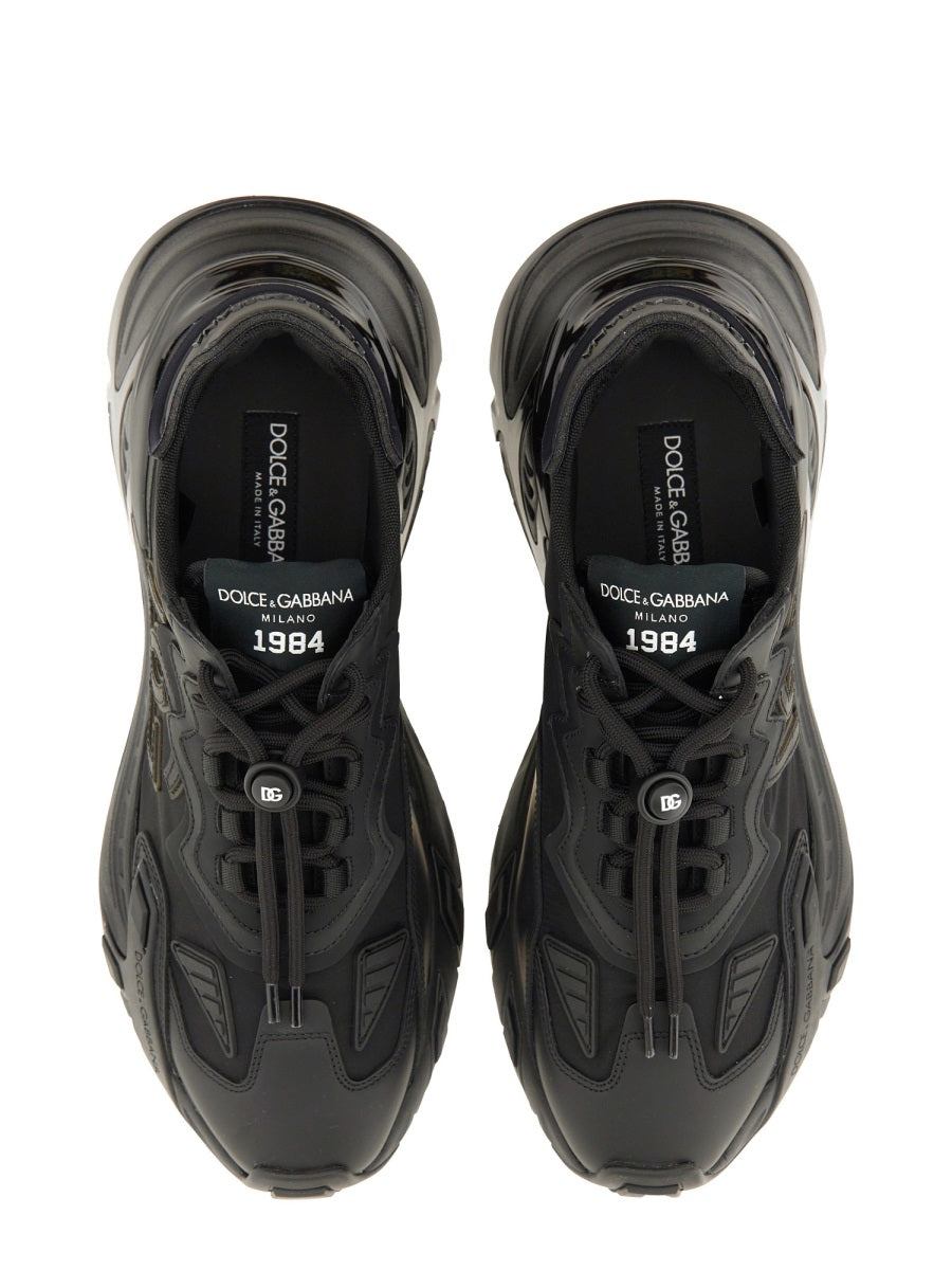 "DAY FASTER" SNEAKER