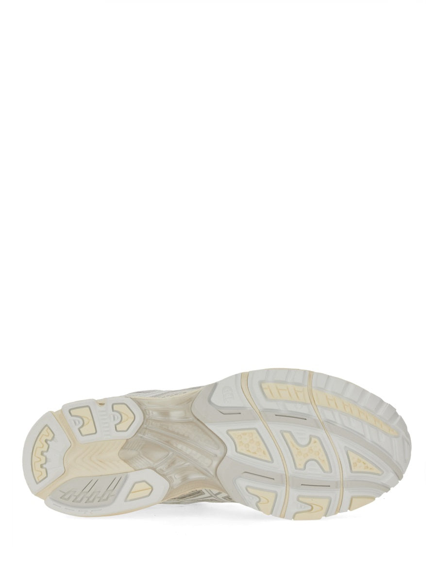"GEL-NIMBUS 10.1" SNEAKER