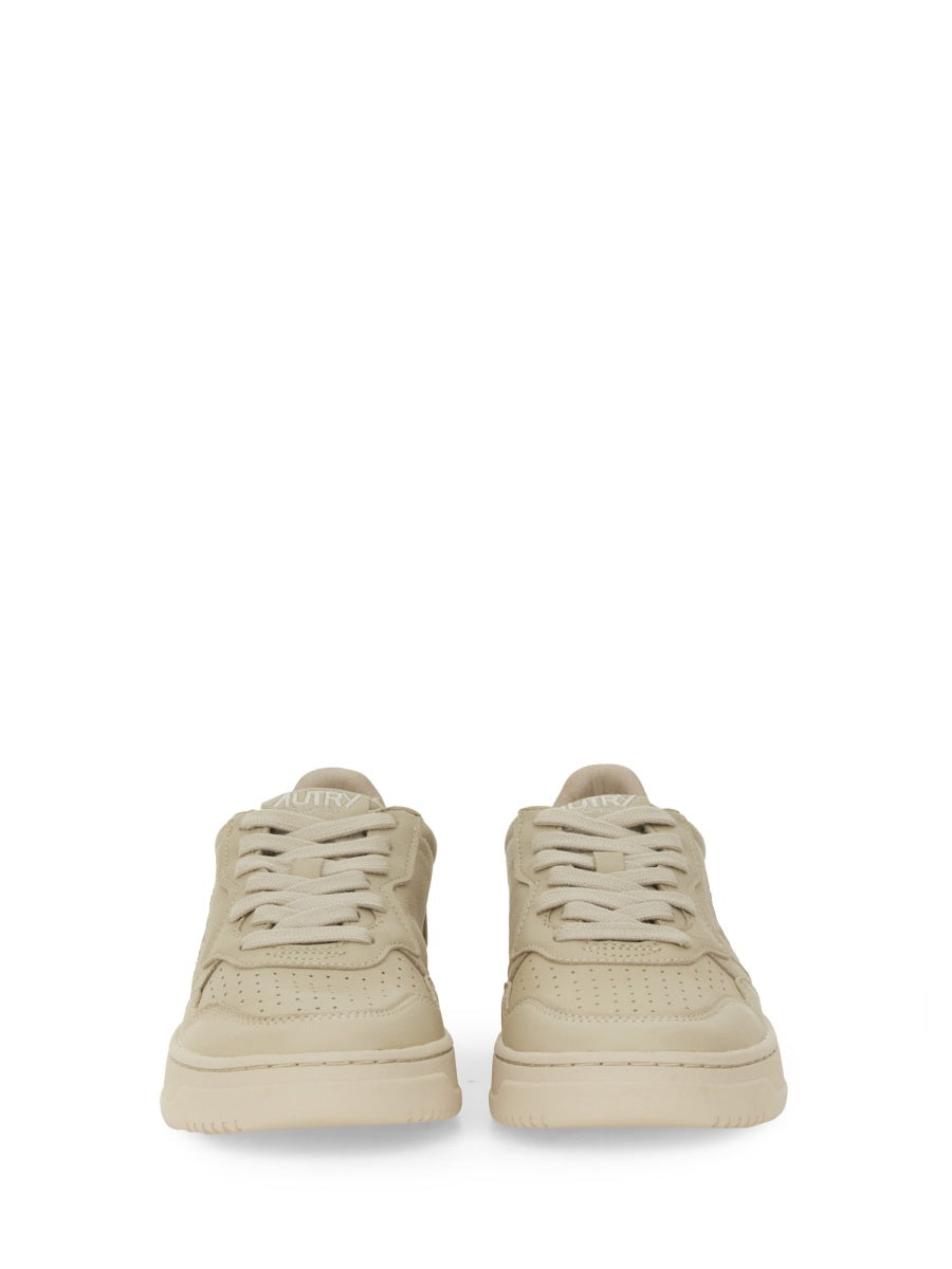 "MEDALIST LOW" SNEAKER