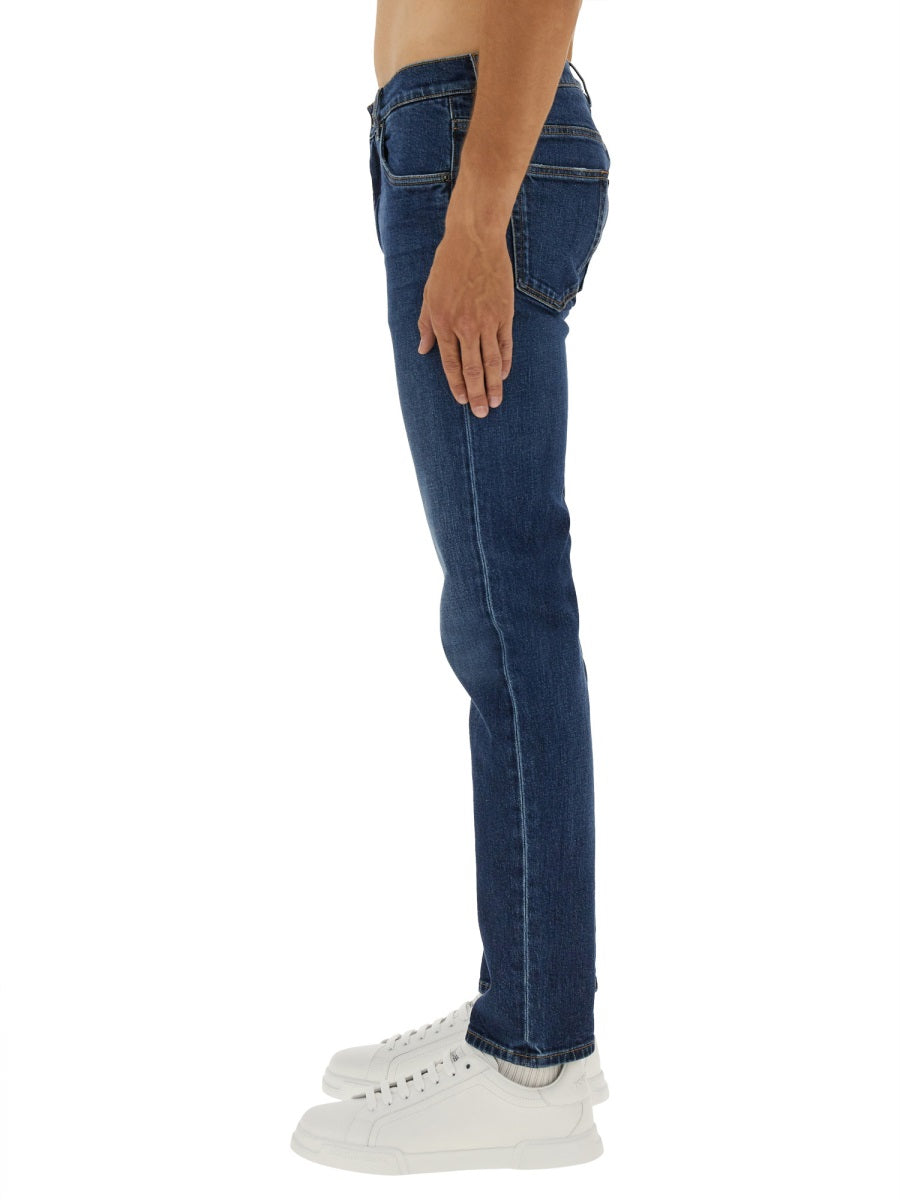 SLIM FIT JEANS