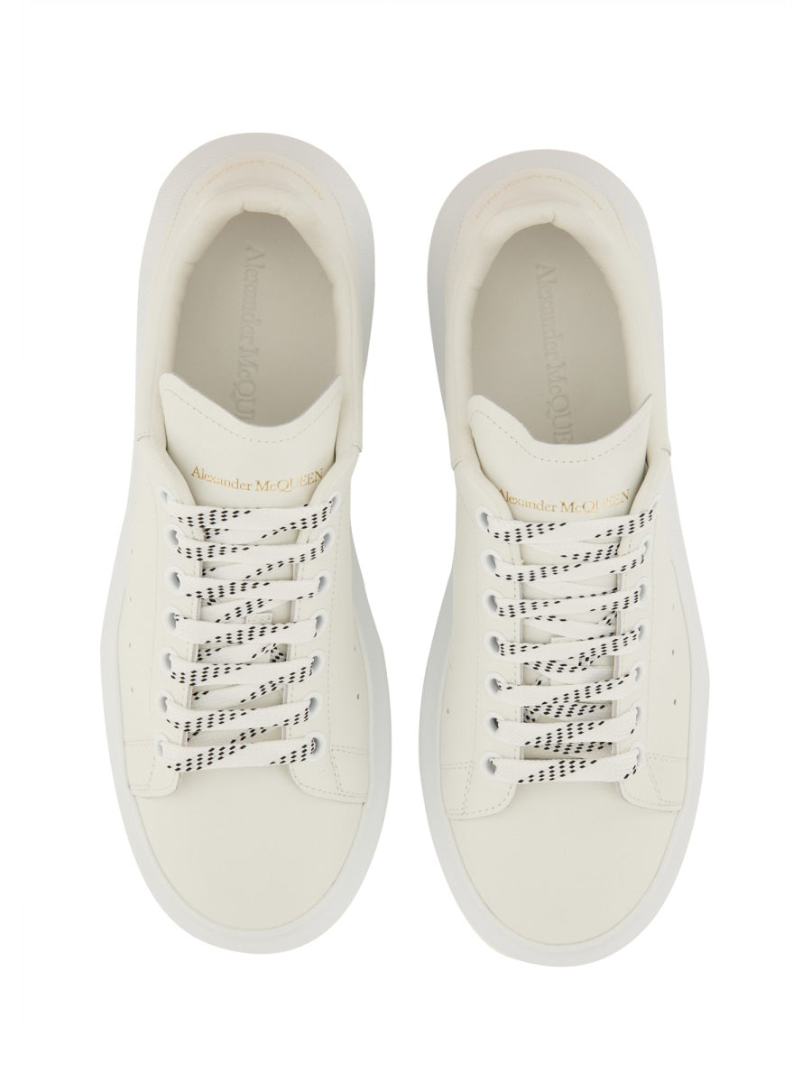 "OVERSIZE" SNEAKERS