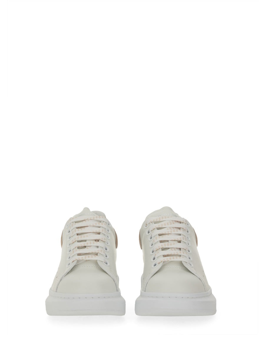 OVERSIZED SNEAKER