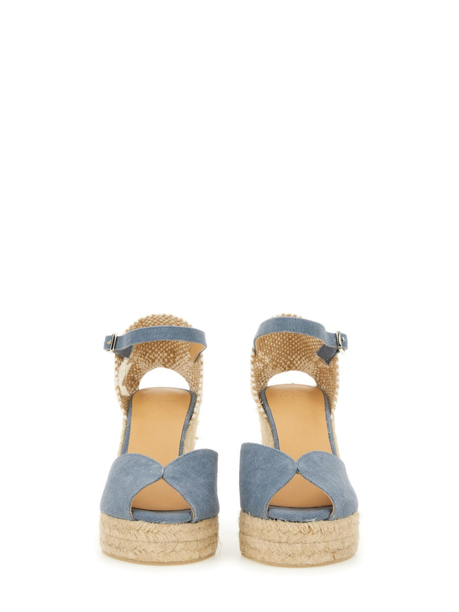 WHITE SANDAL.