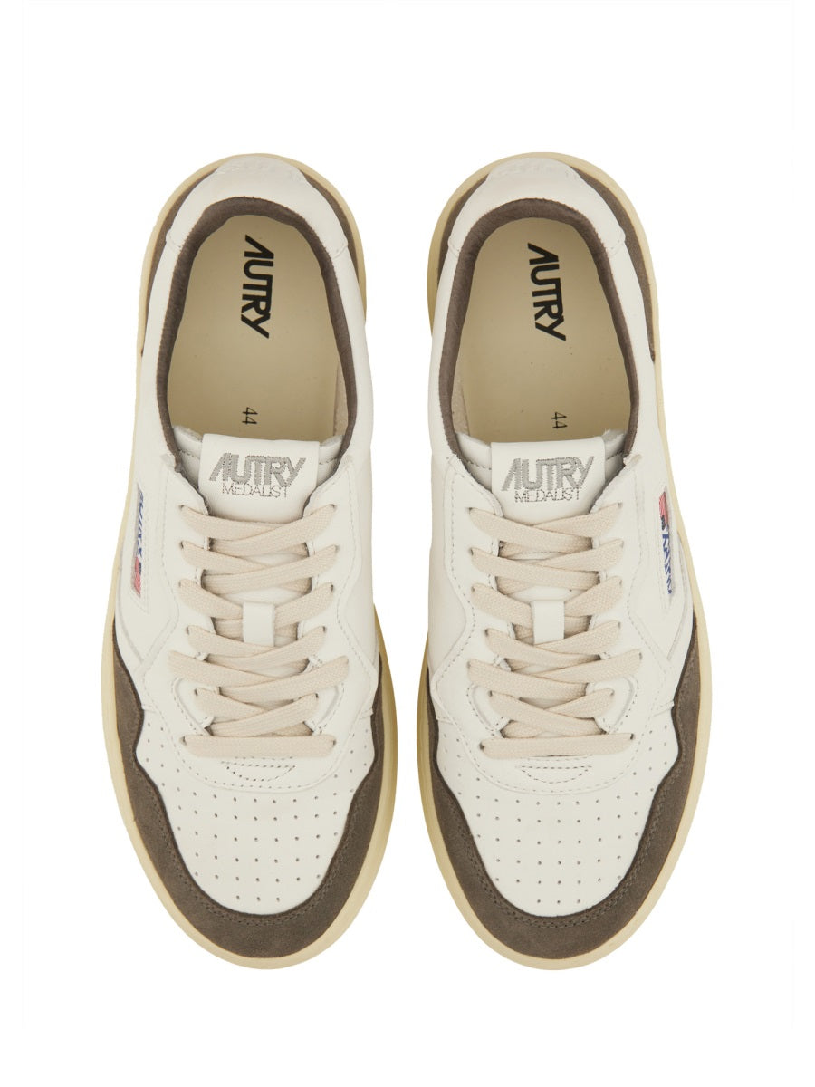"MEDALIST" LOW SNEAKER
