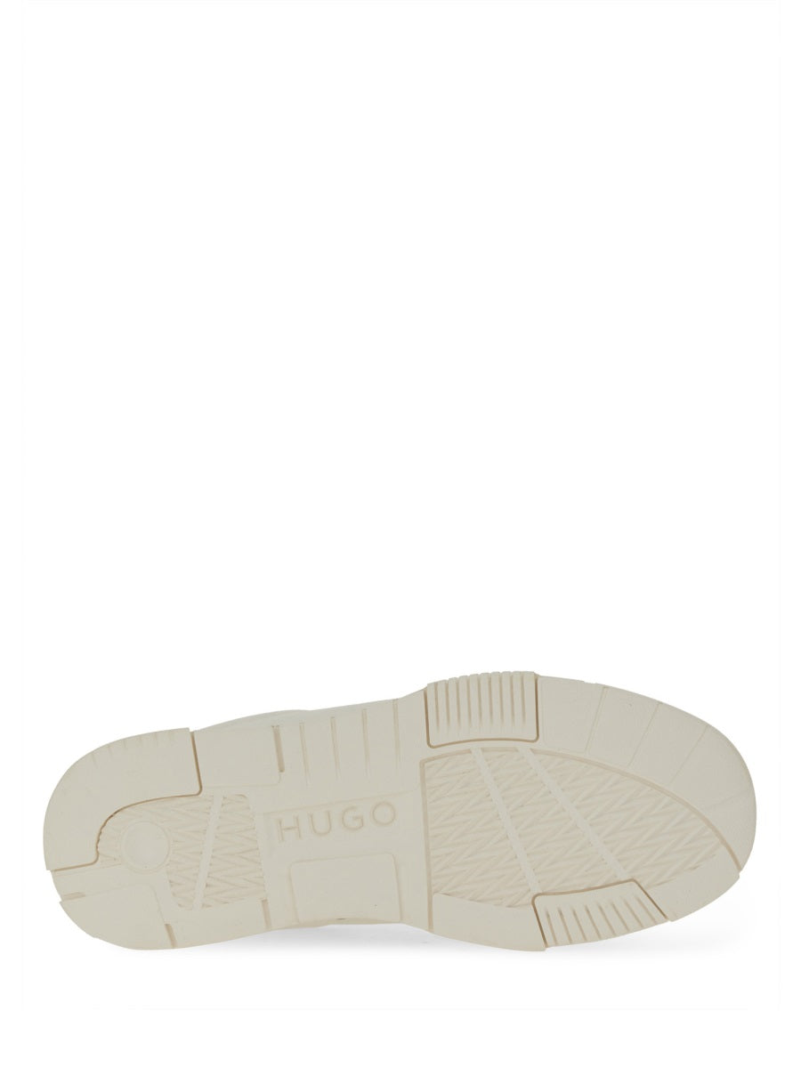 SNEAKER WITH ZIGZAG DETAIL