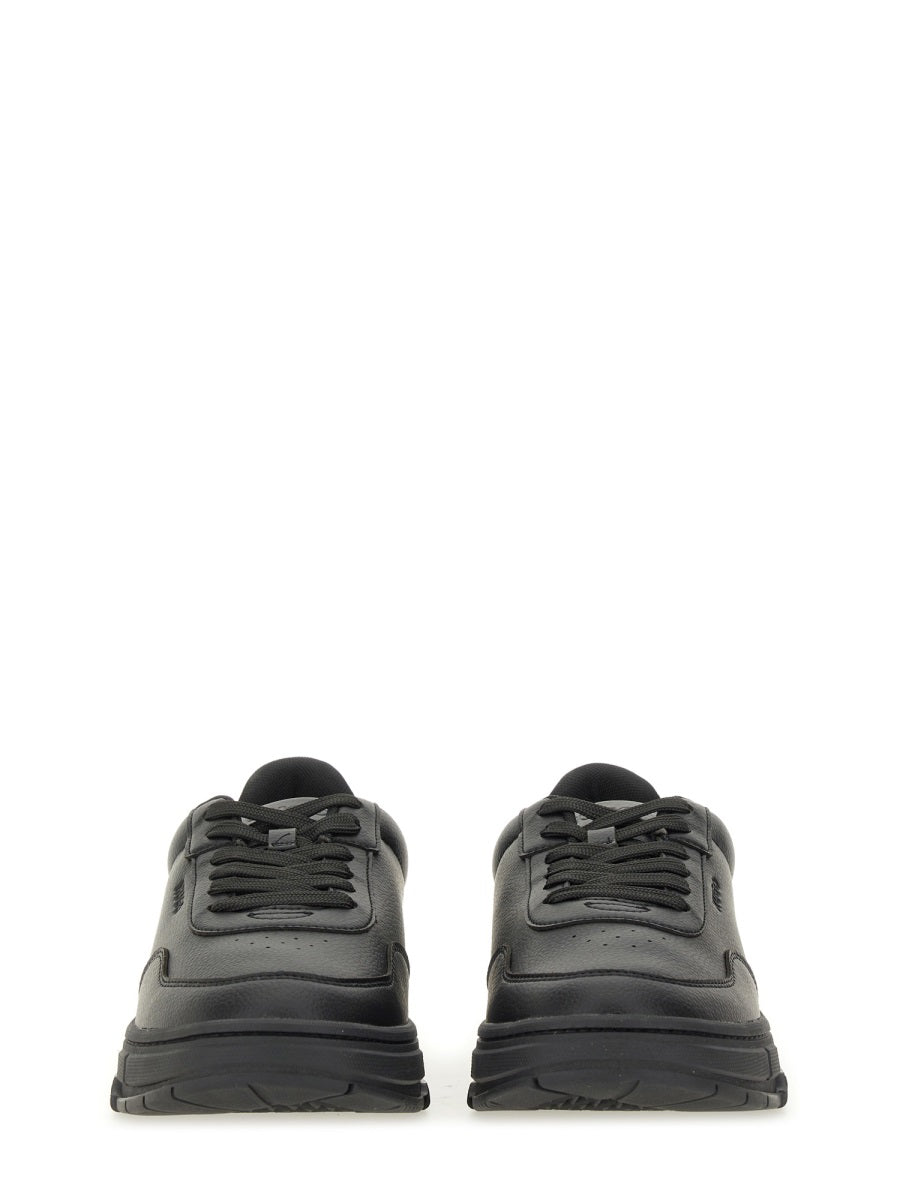 SNEAKER WITH ZIGZAG DETAIL