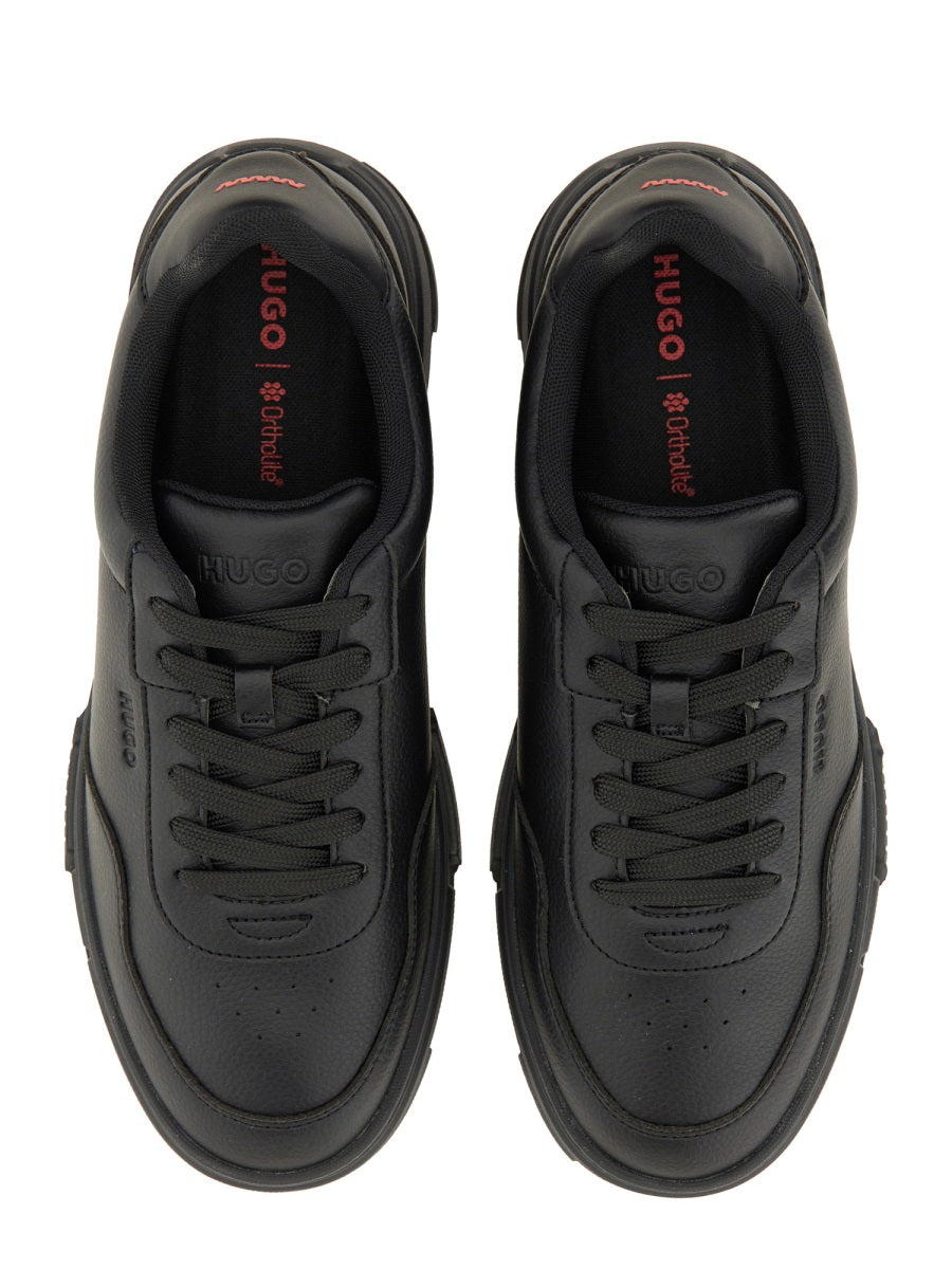 SNEAKER WITH ZIGZAG DETAIL