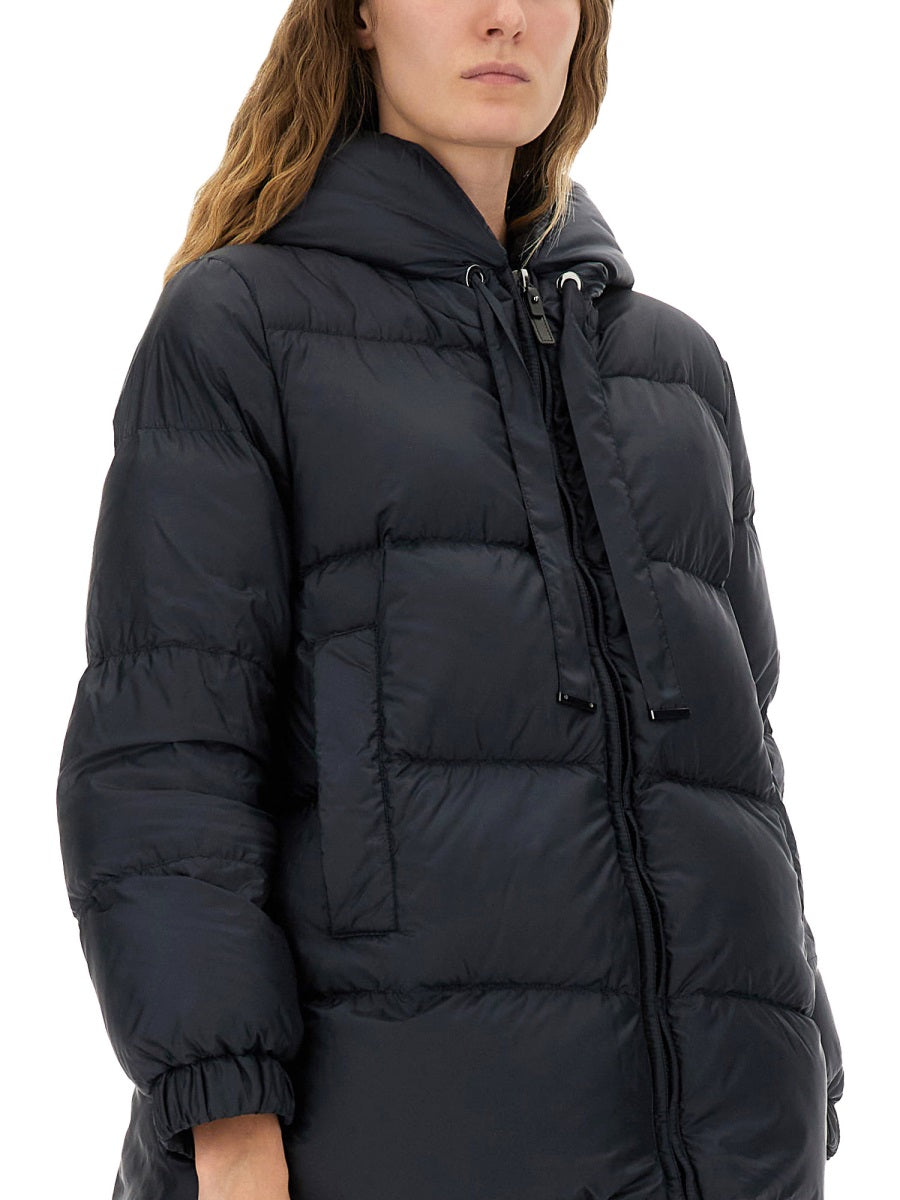 DOWN JACKET WITH HOOD