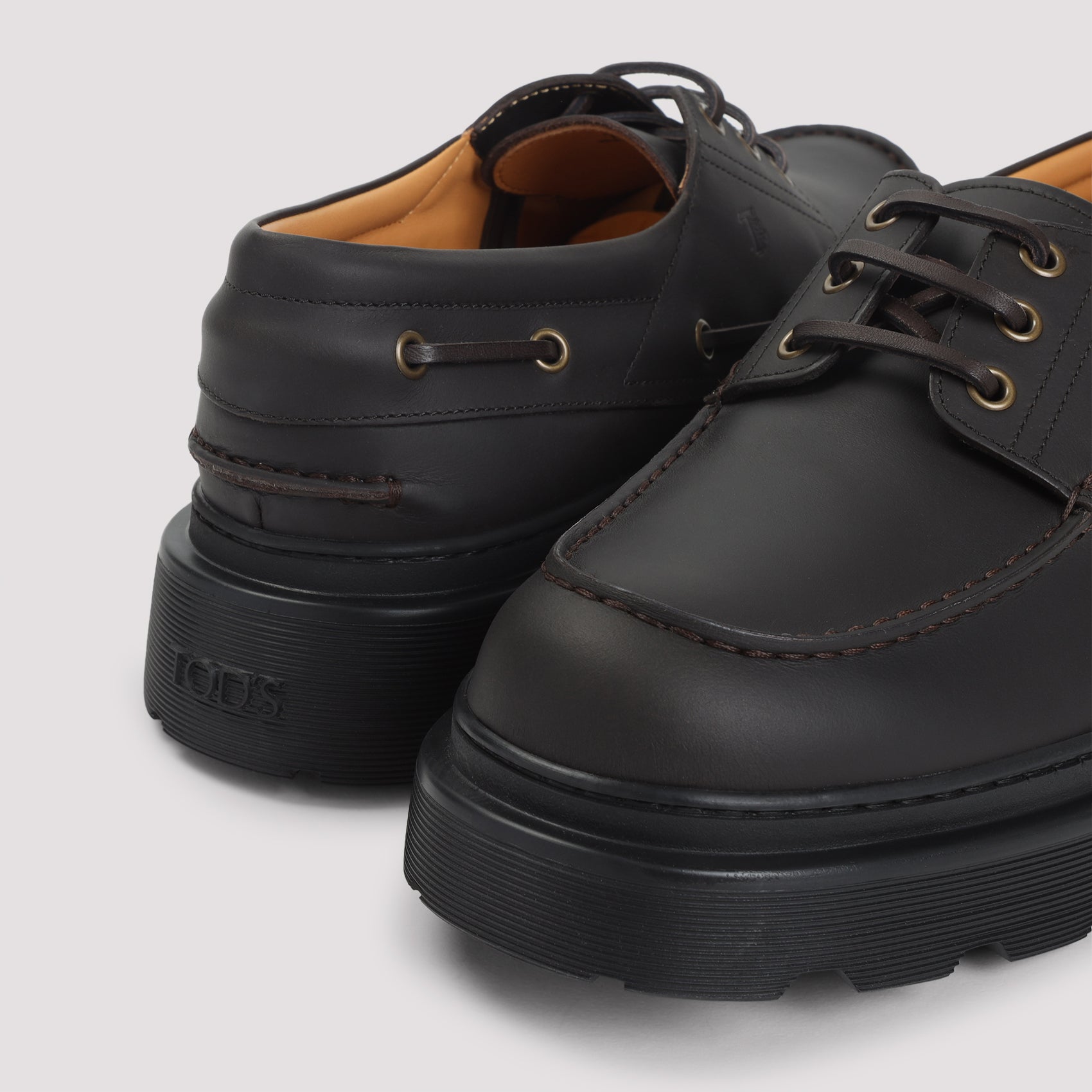 Leather Lace-up