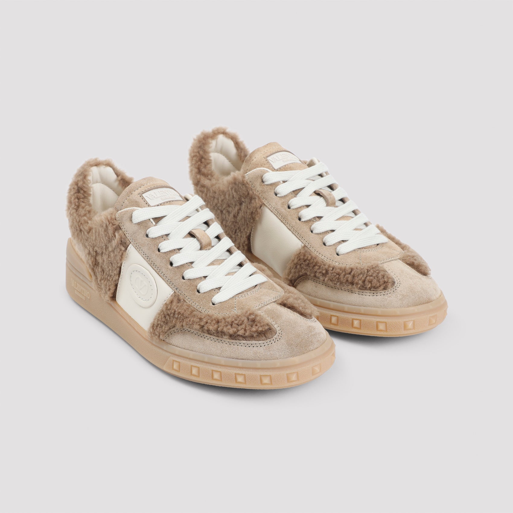 Upvillage Sneakers