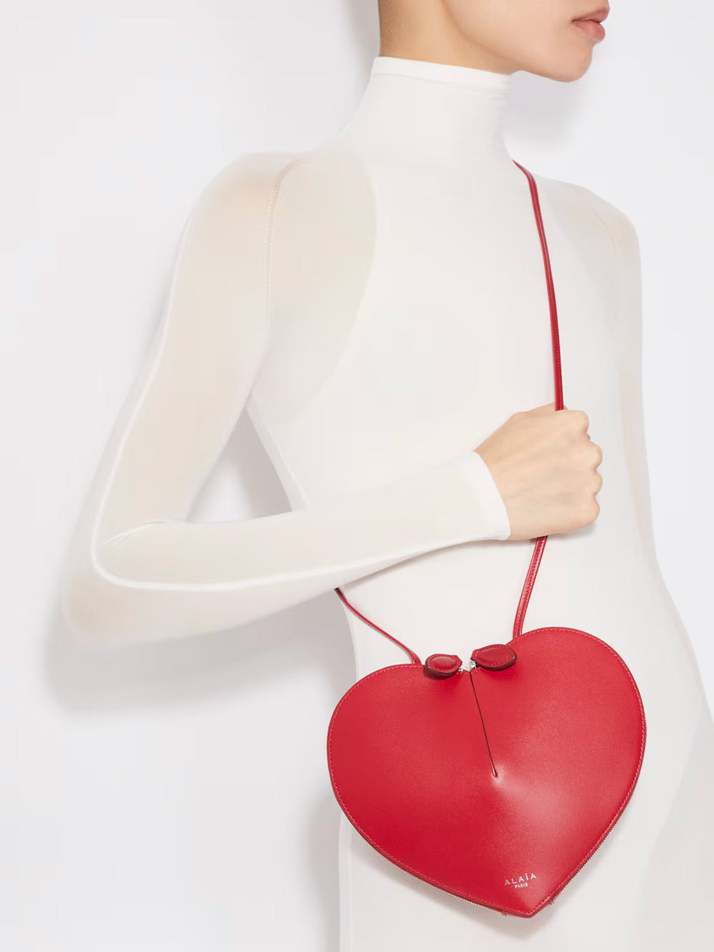 LE CŒUR BAG IN CALFSKIN