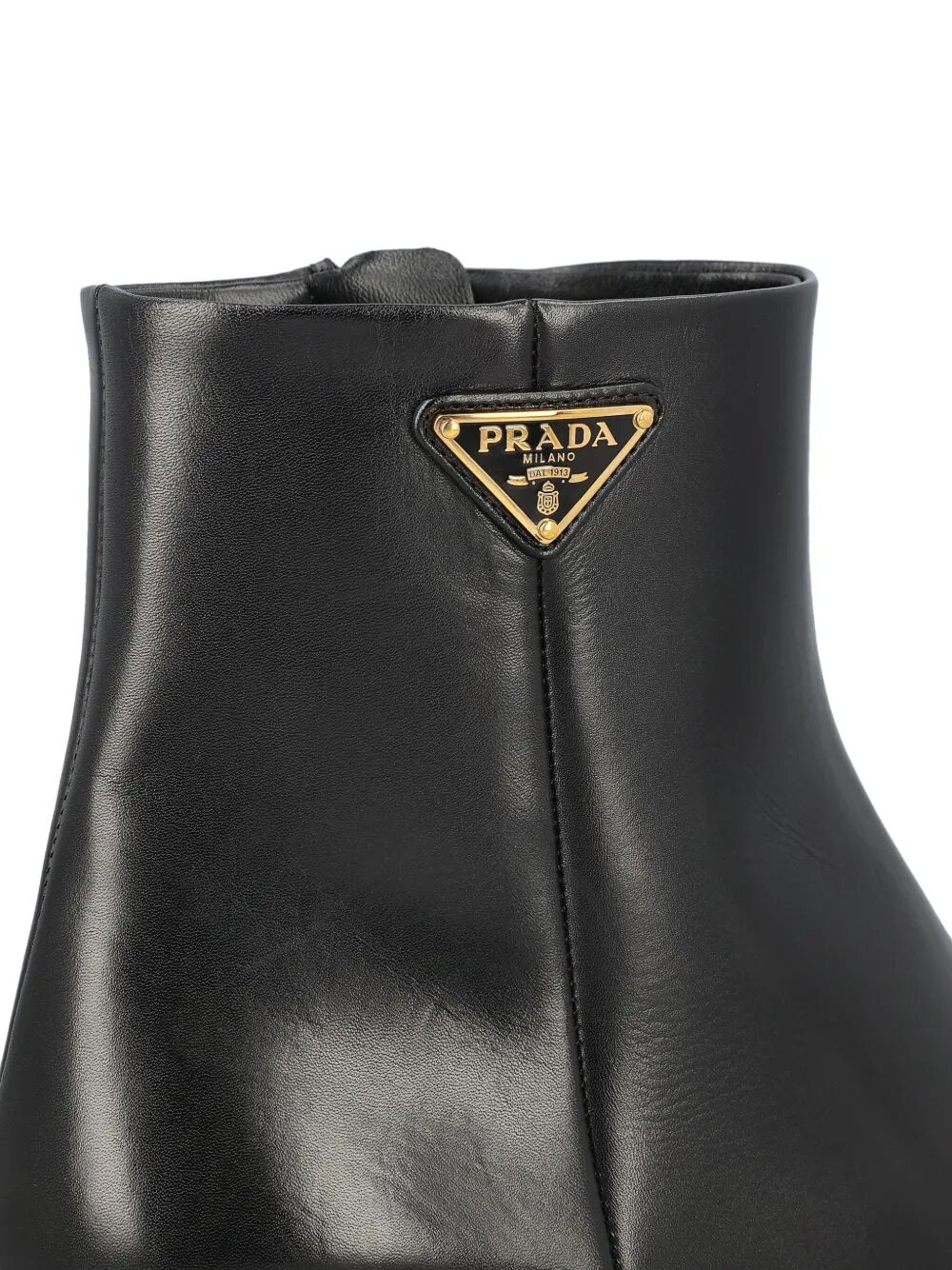 LEATHER POINTED ANKLE BOOTS