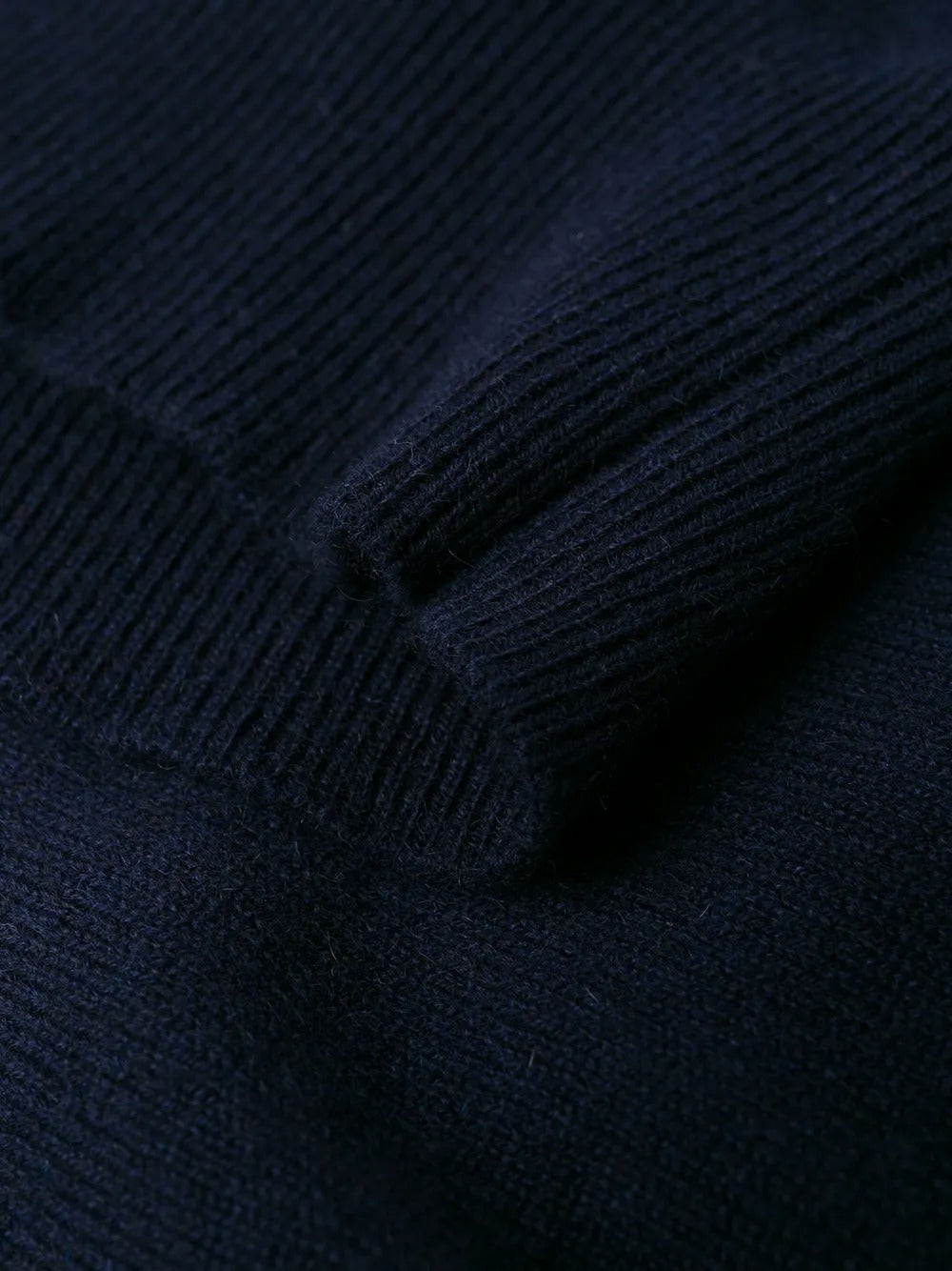 CASHMERE CREW NECK SWEATER
