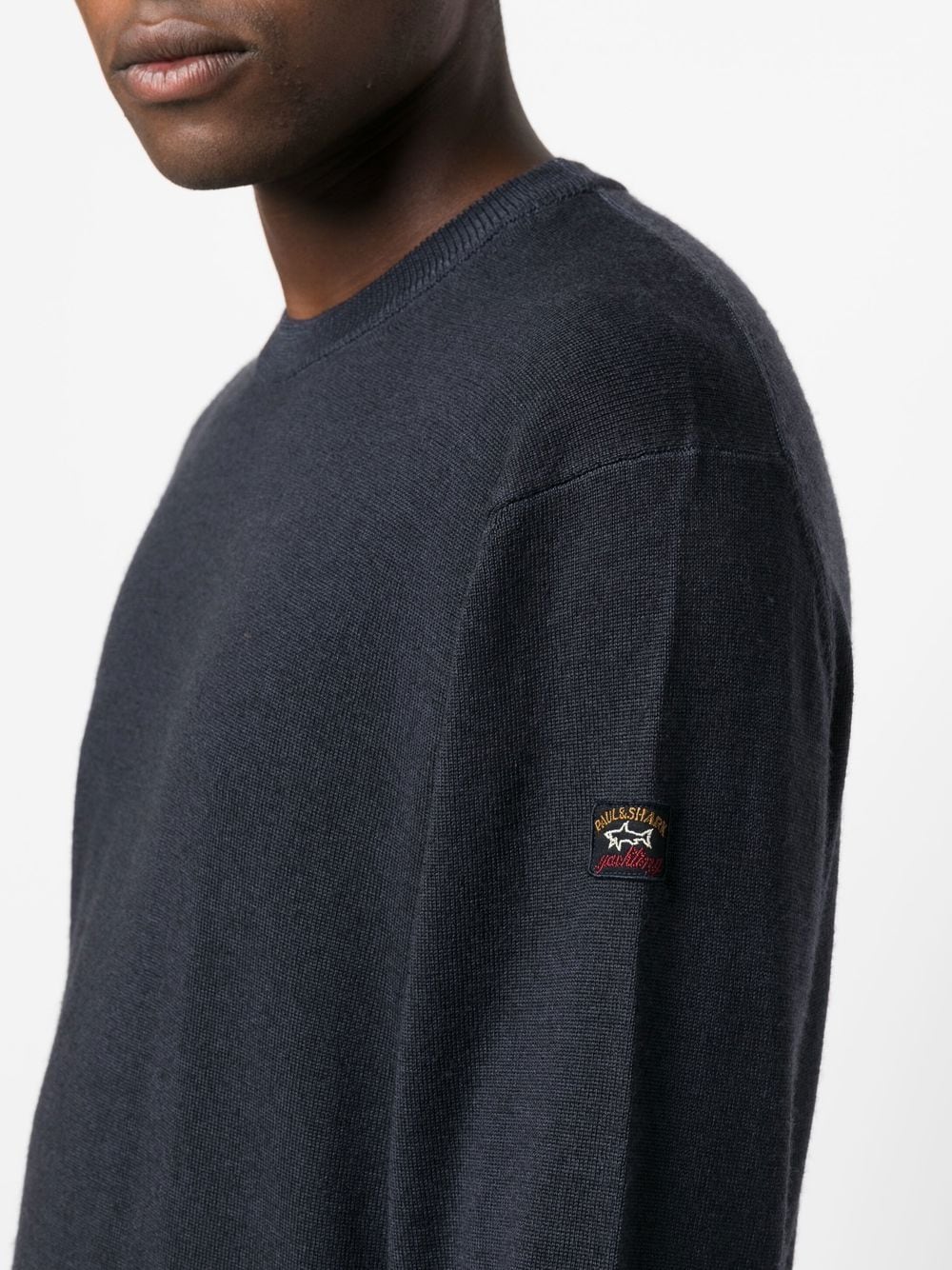 ROUND NECK SWEATER