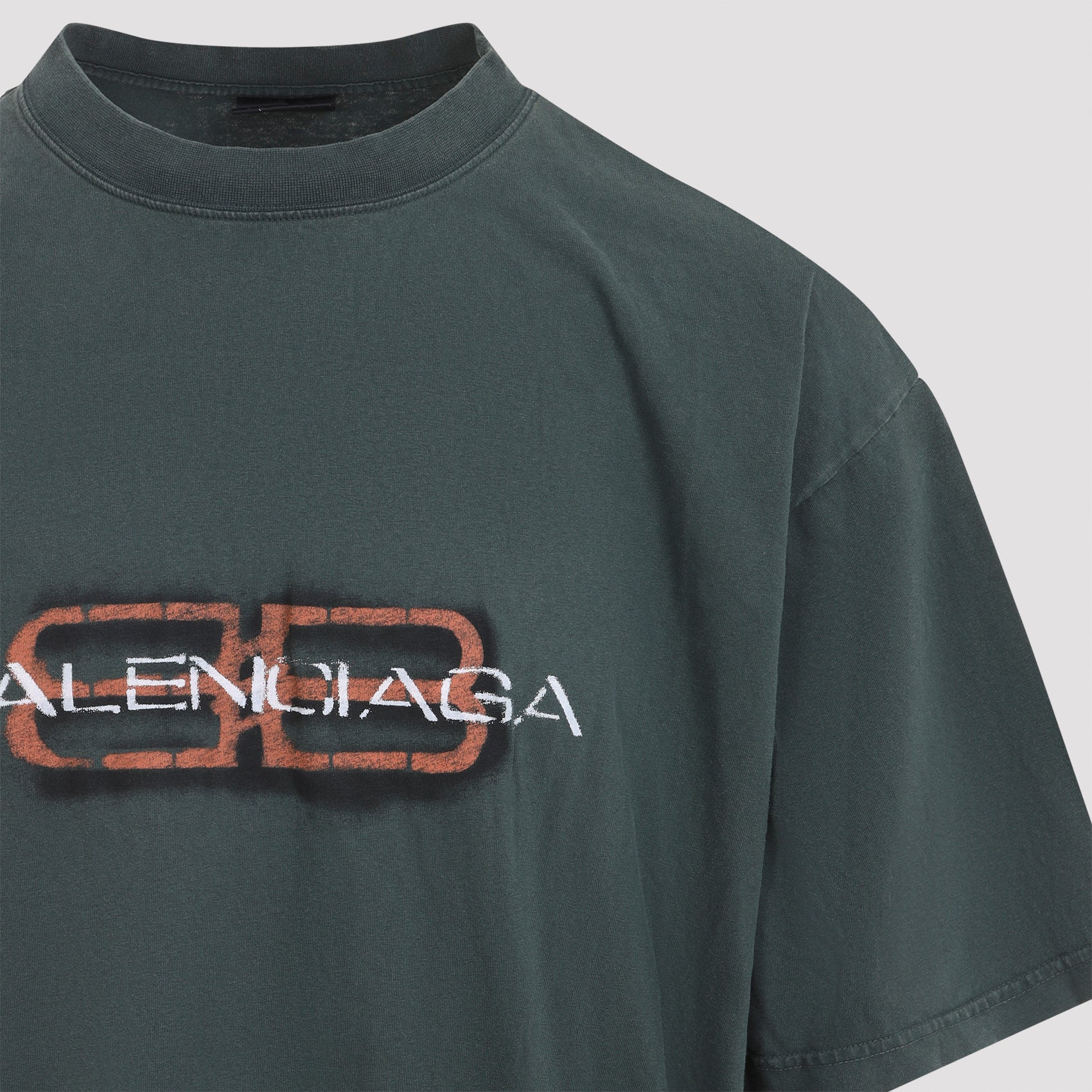 Medium Fit T-shirt