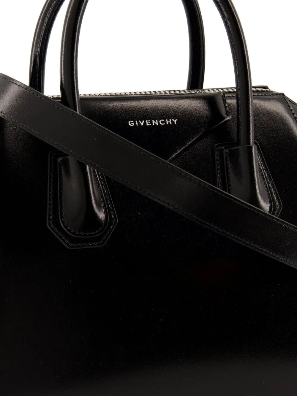 SMALL ANTIGONA BAG IN BOX LEATHER