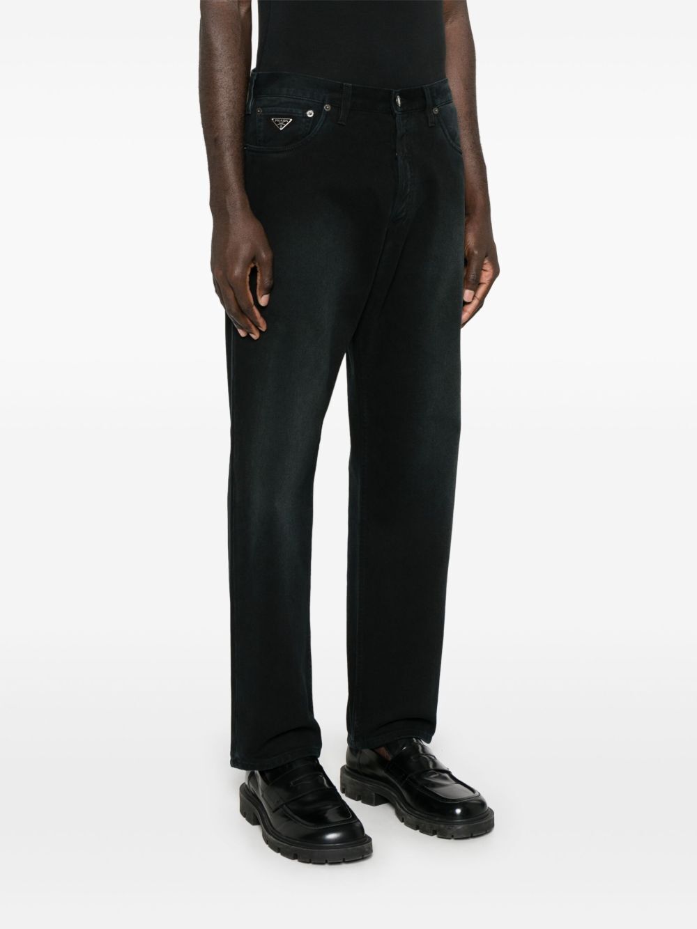 STRAIGHT LEG TAPERED JEANS