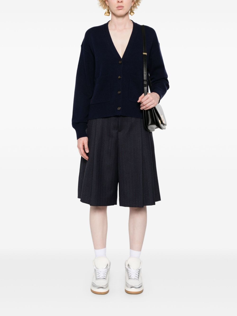 CARDIGAN IN LANA CON SPALLA SCESA