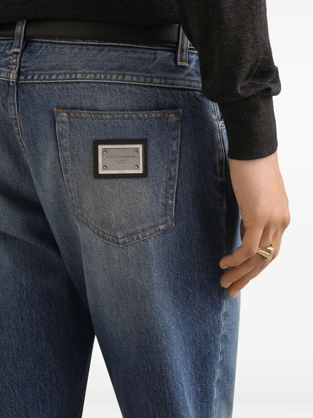 TAPERED JEANS