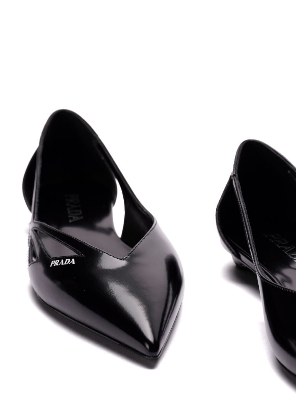 BRUSHED LEATHER CUT-OUT BALLERINAS
