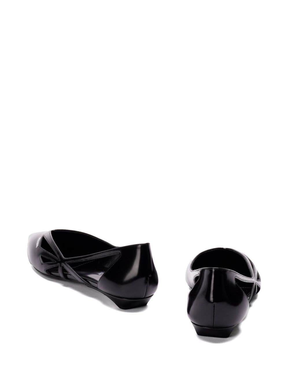 BRUSHED LEATHER CUT-OUT BALLERINAS