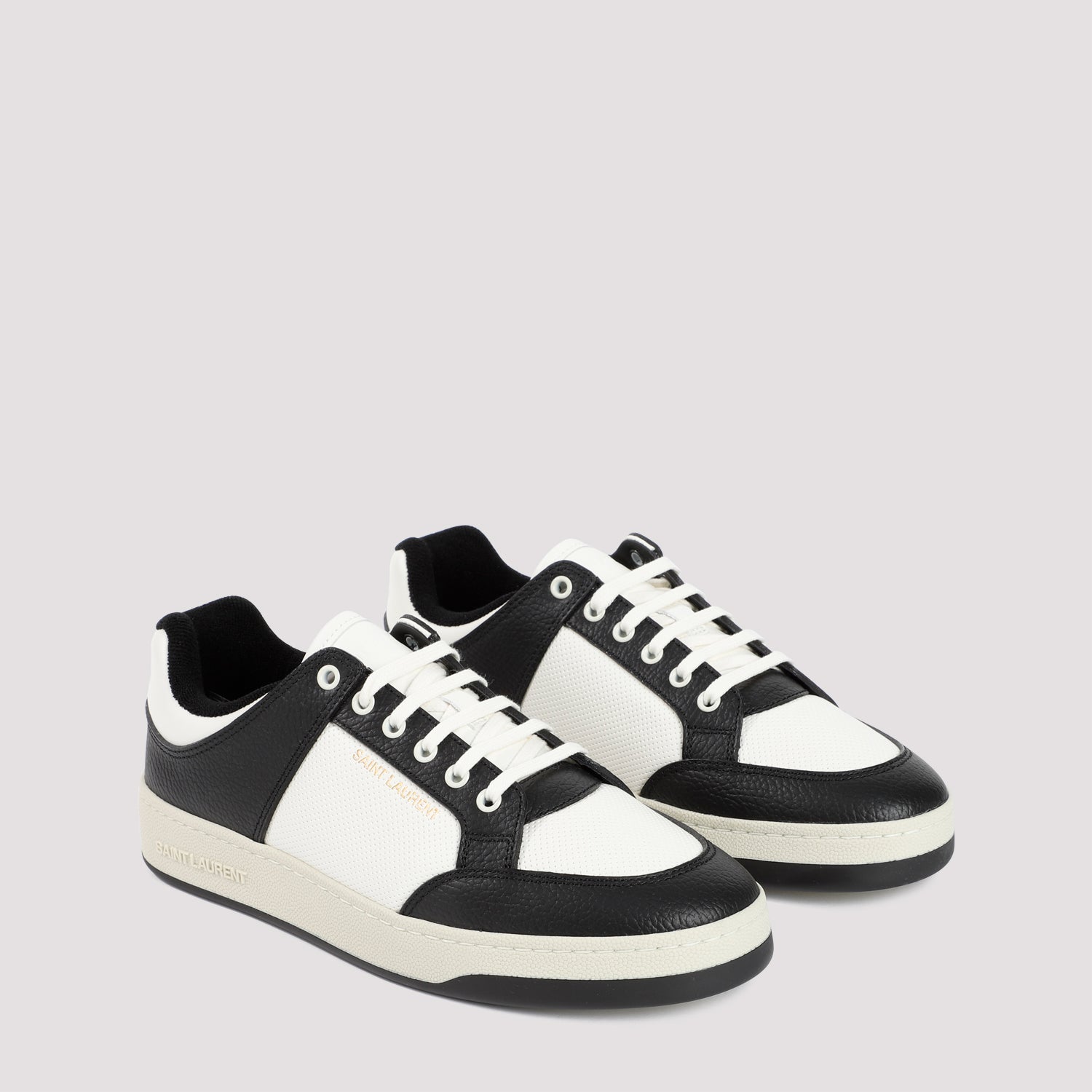 61 Sneakers