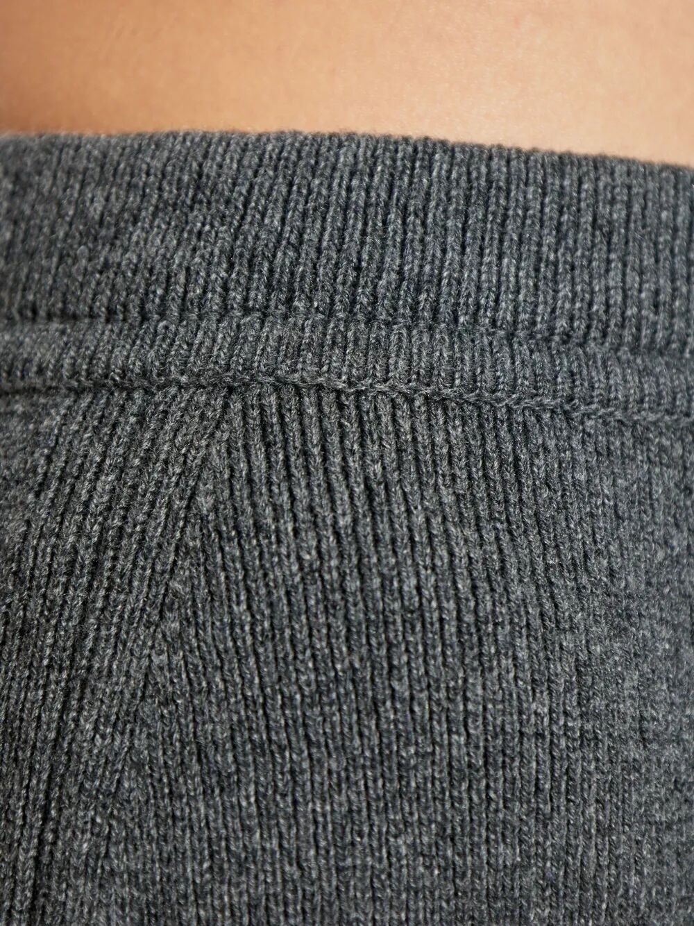 RIBBED CASHMERE MIDI PENCIL SKIRT