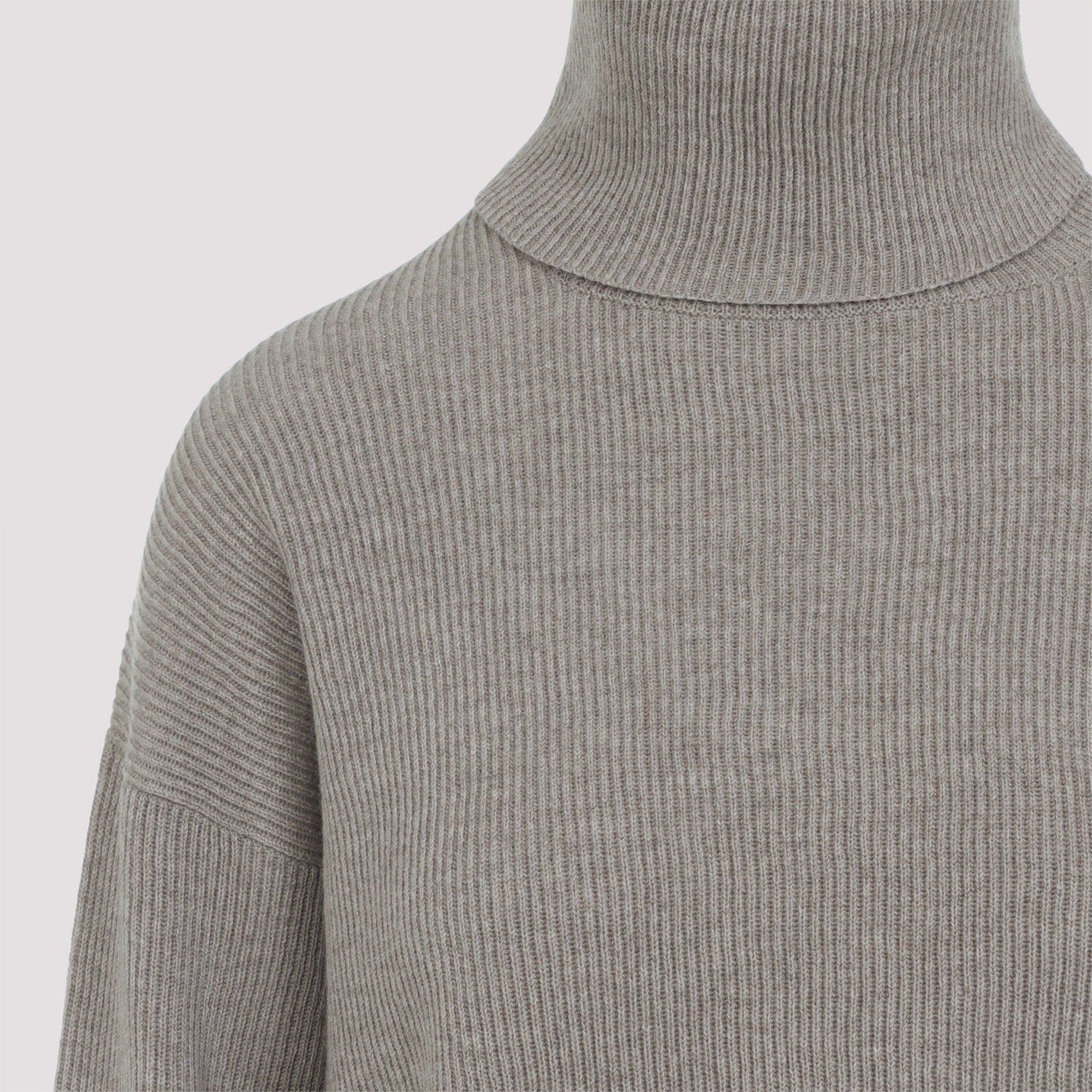 Wool Pullover