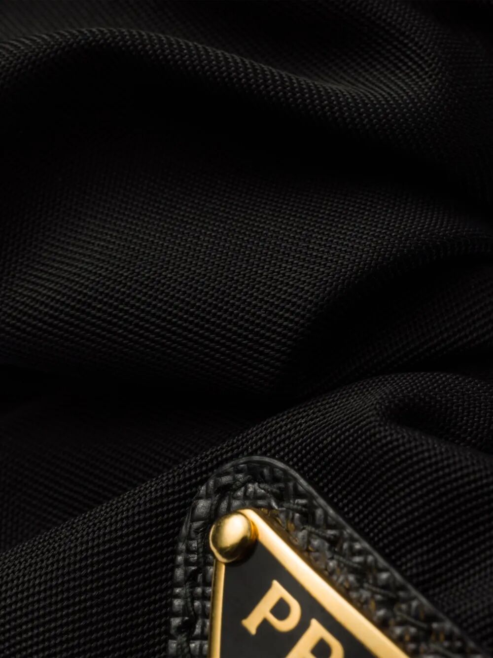 RE-NYLON SCRUNCHIE