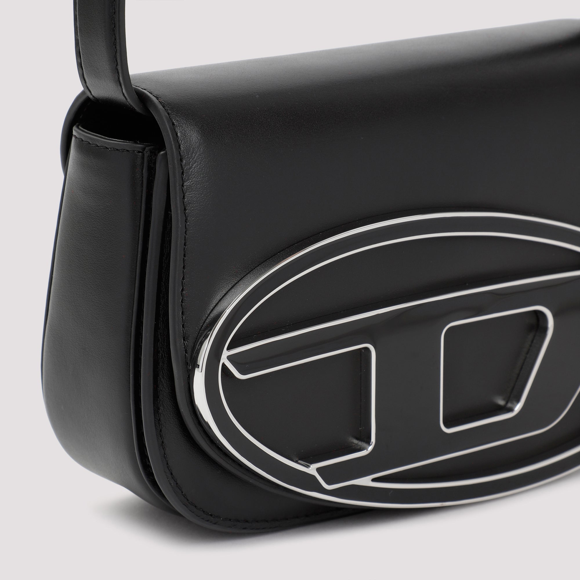 1Dr Leather Handbag