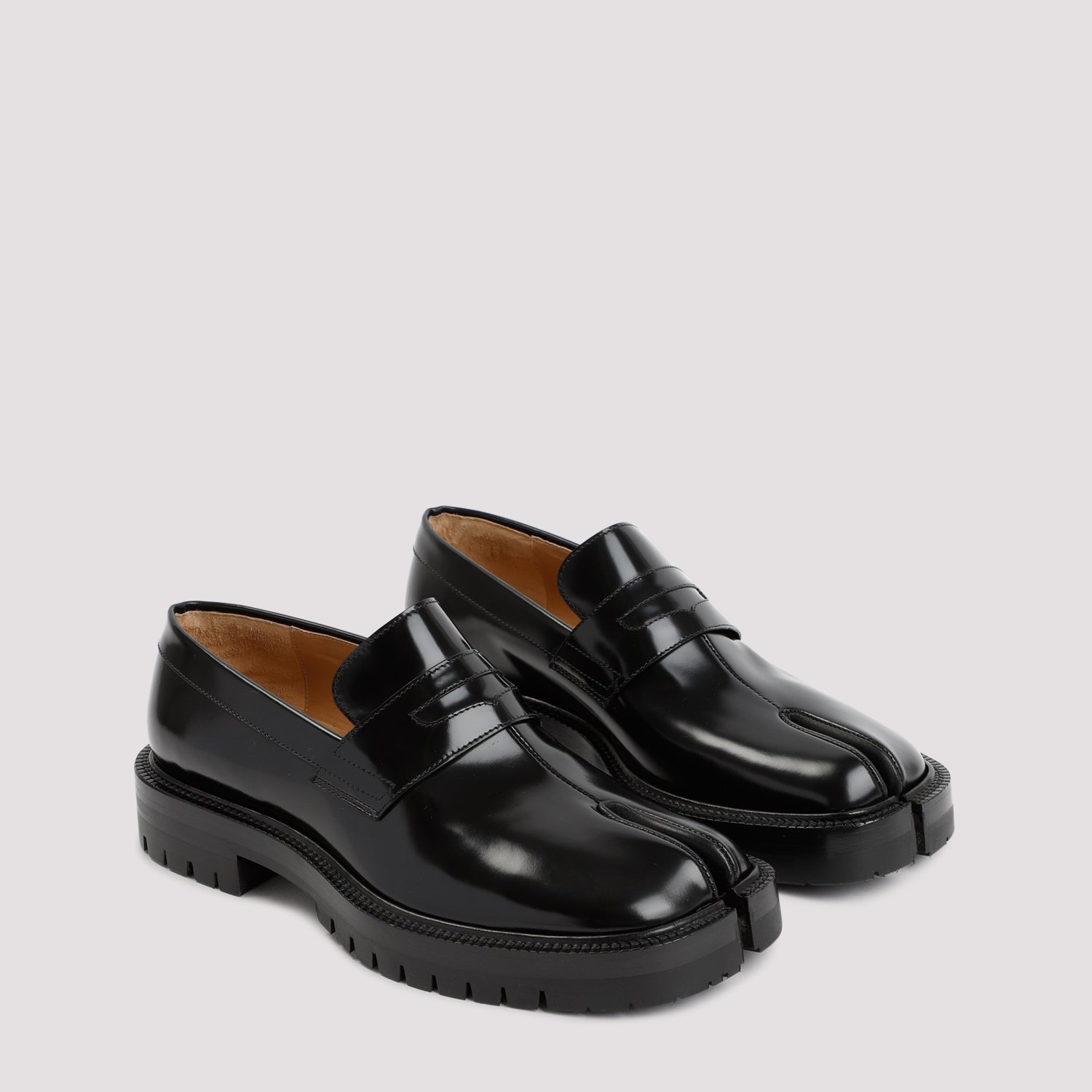 Tabi County Loafer