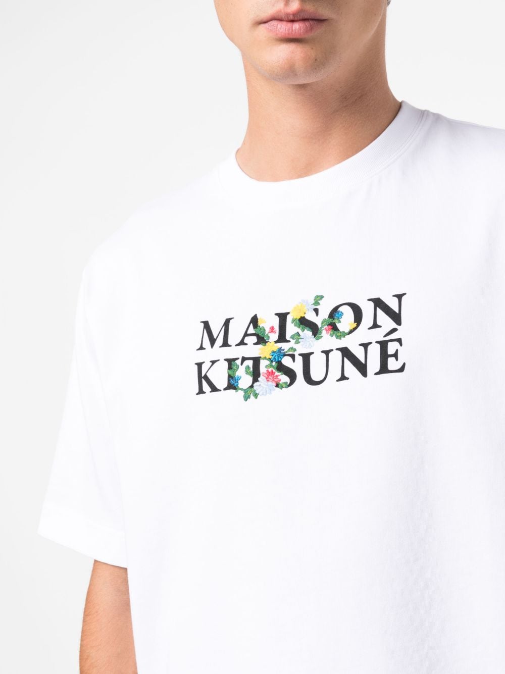 FLOWER EMBROIDERY COTTON CREWNECK T-SHIRT